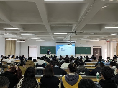 新鄉博凱生物技術執行董事許平輝應邀來校舉辦學術講座 探索生物技術推廣的新路徑